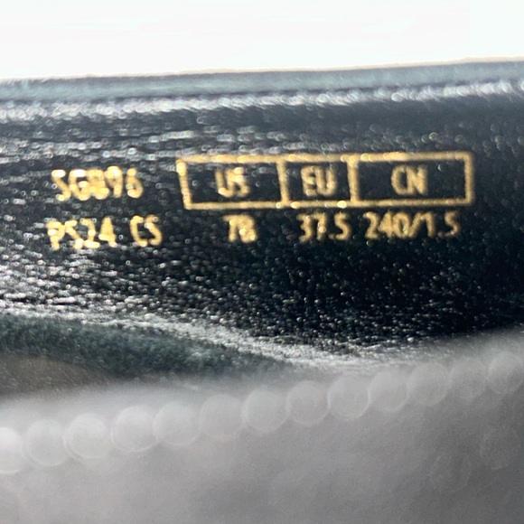 Preloved Stuart Weitzman Black Suede Leather Pointed Toe Kitten Heels Size 7B - Picture 7 of 11